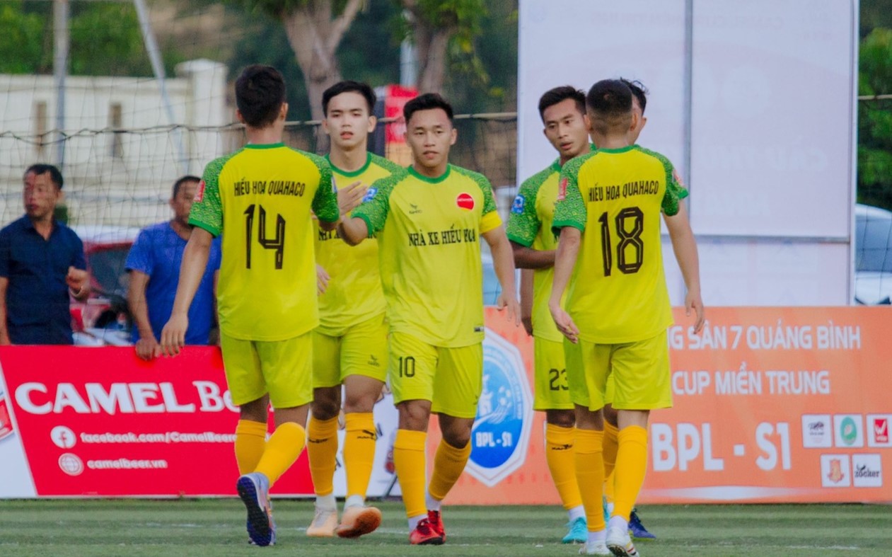 Hiếu Hoa Quahaco cùng nhiều ngôi sao ở SPL “làm nóng” cho VSC-S3