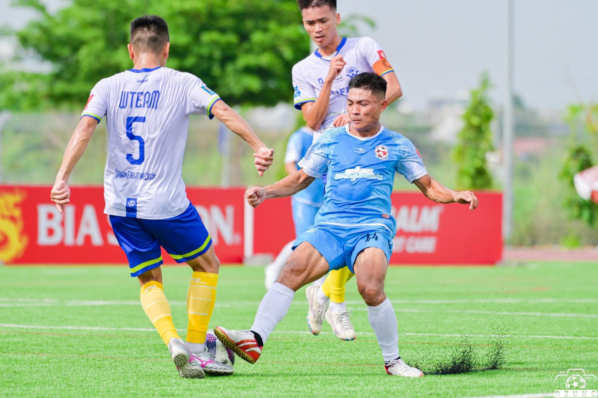 Vũ Xuân Du: “Tôi đưa gia đình lên cổ vũ cho đội tuyển chọn 7 người Việt Nam”