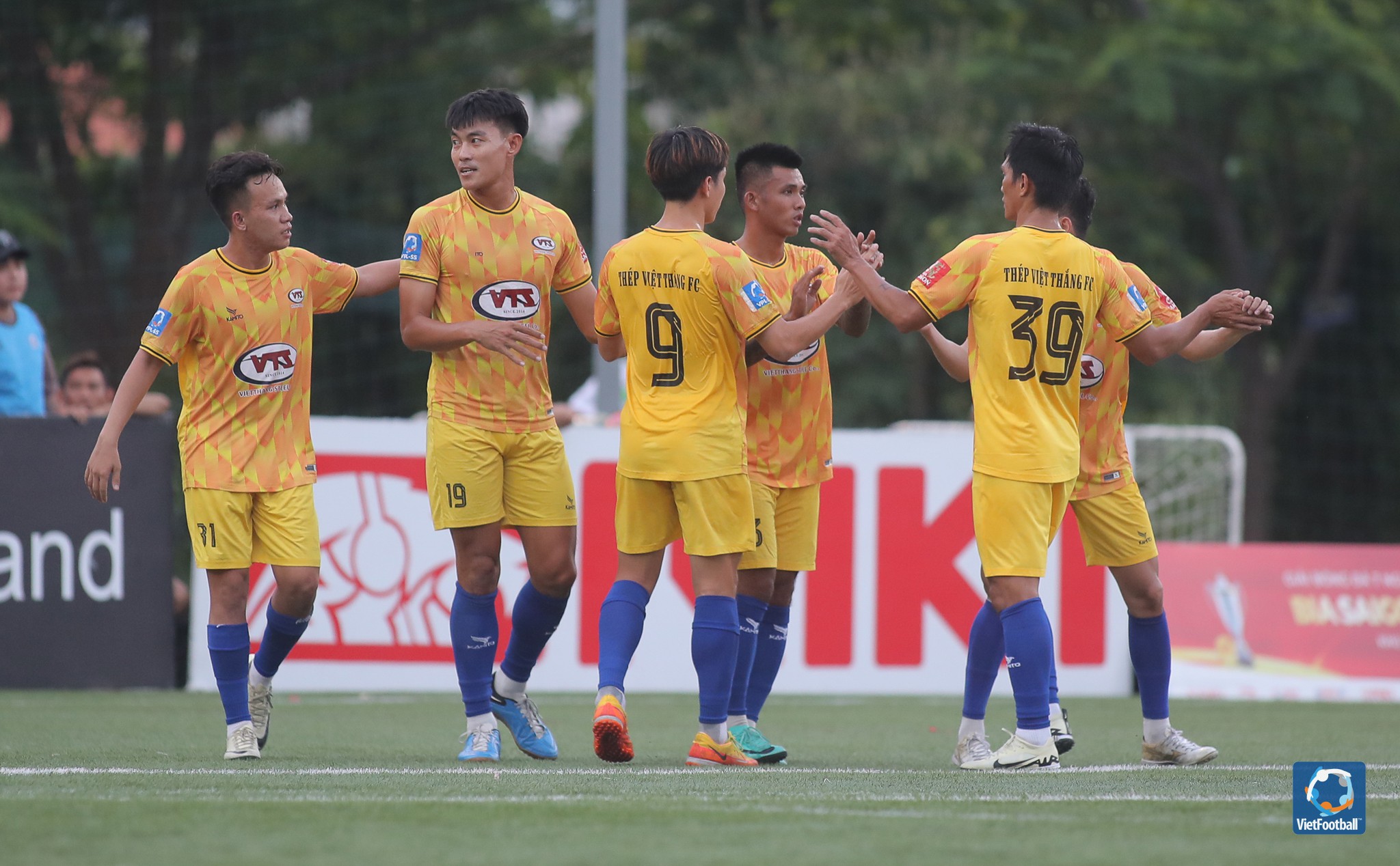Thép Việt Thắng FC và màn “lột xác” ngoạn mục