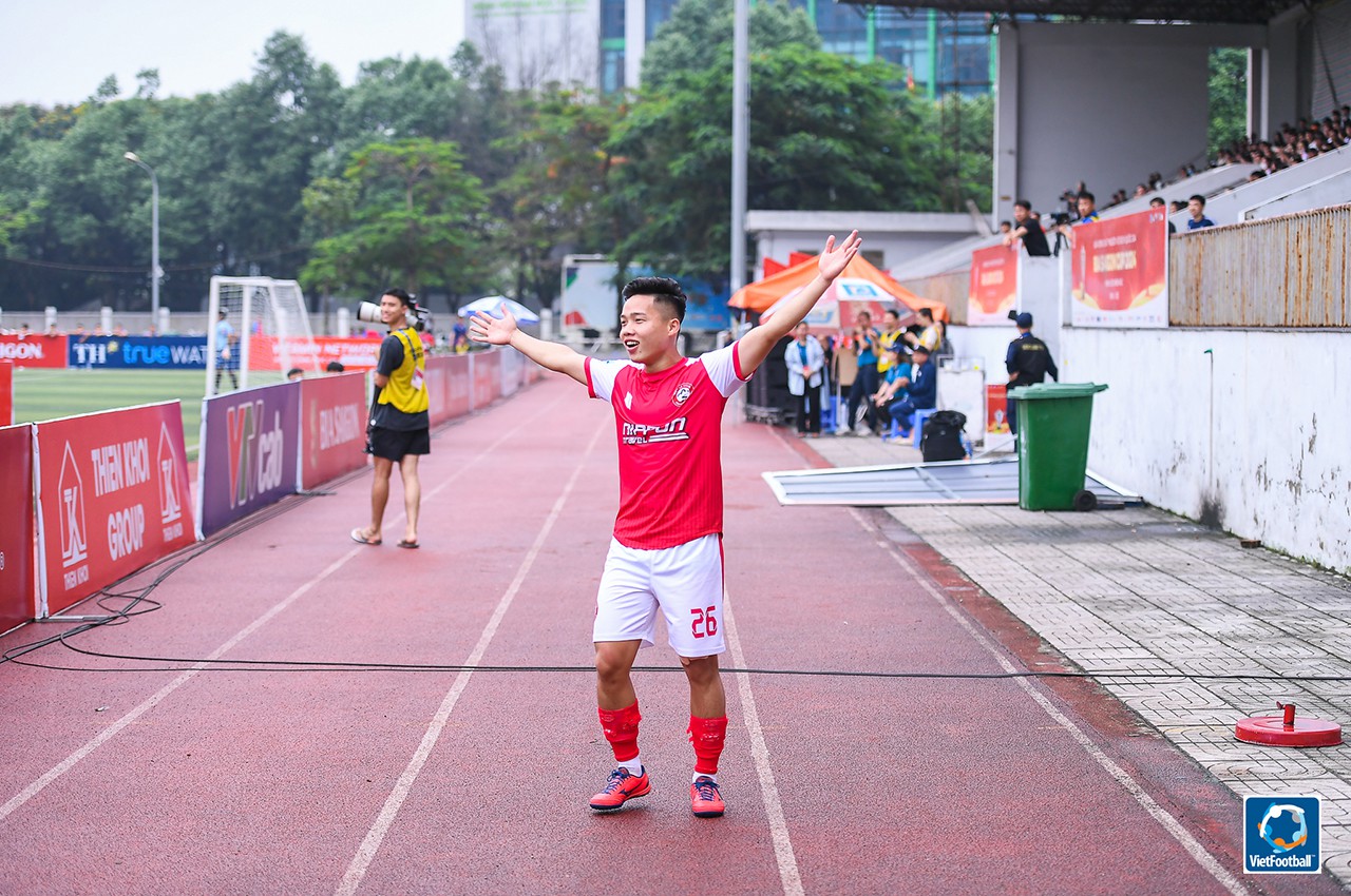 Trần Quốc Thành (HG La Giang) và bàn thắng tặng người mẹ đã khuất