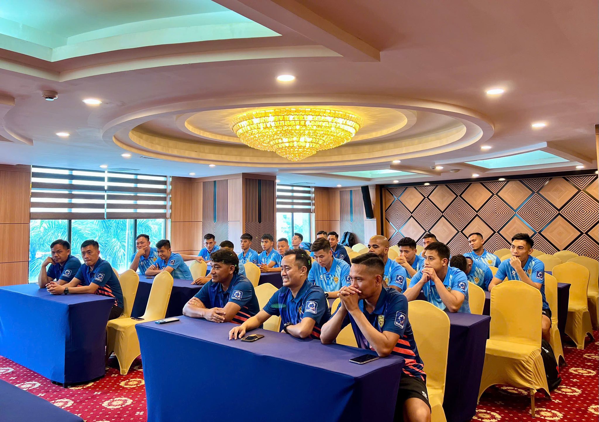 VietFootball gặp mặt đội tuyển bóng đá 7 người Việt Nam