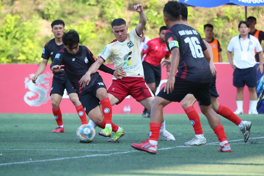 Hấp dẫn ngày khai mạc Giải bóng đá 7 người vô địch Quốc gia Bia Saigon Dragon Cup 2025 – Khu vực Nam Trung Bộ